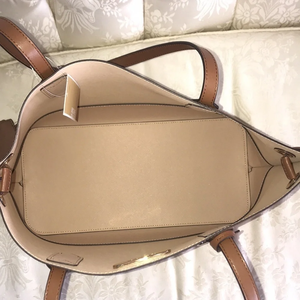 Brand New Michael Kors Leather Lg Drawstring Tote - Picture 12 of 14